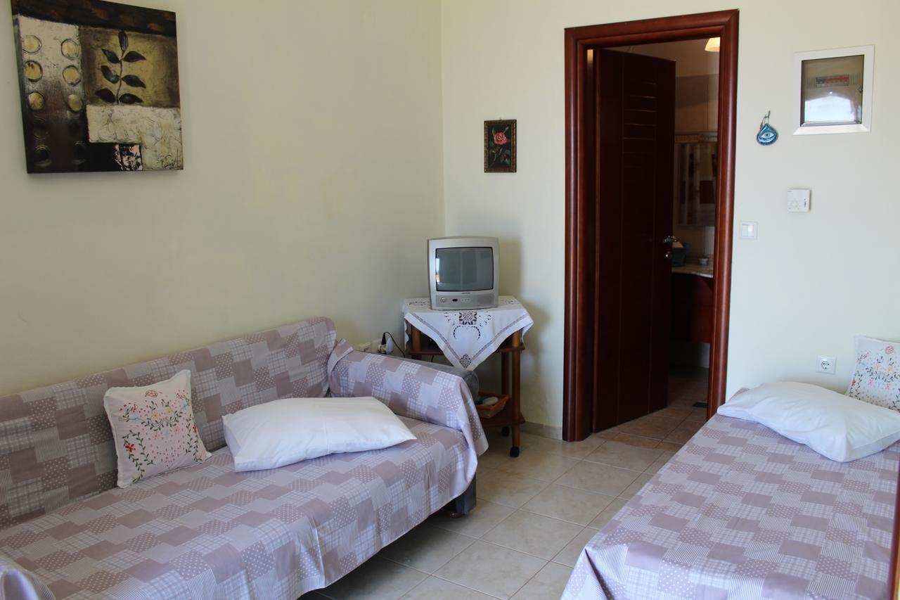 Apartments Spiros Pelion Kalamaki  エクステリア 写真